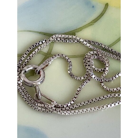 10K White Gold Pendant 3 Circles sterling chain - Picture 3 of 16